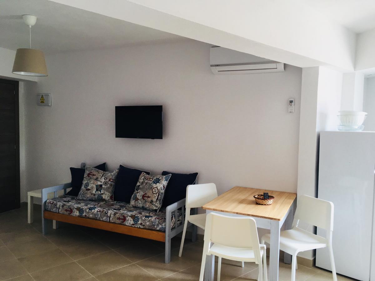 Apartamentos Calypso Punta Umbria Exterior photo